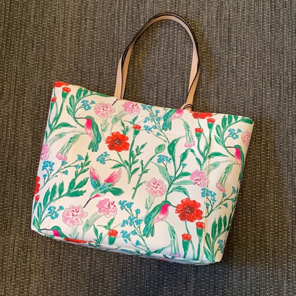 kate spade Handbags - { kate spade } tote bag